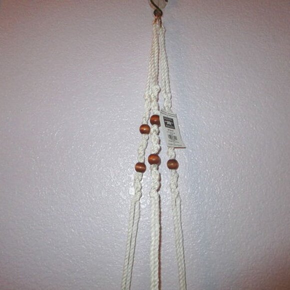 NWT Knaughty Knitters MACRAME Plant HANGER Holder WALL DECOR Patio BEADED Boho - Picture 3 of 6